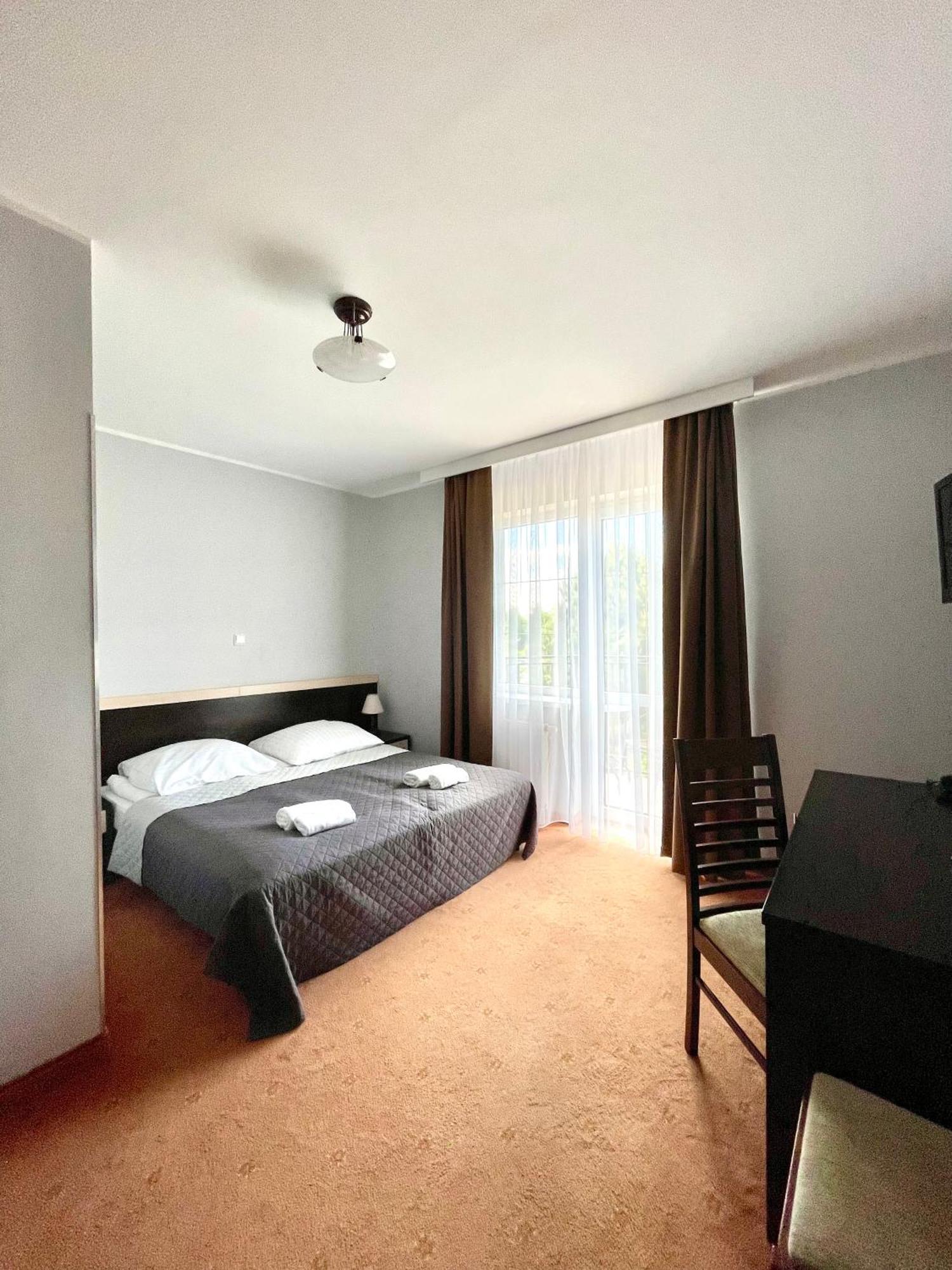 Riviera -Adults Only Villa เรวัล ภายนอก รูปภาพ