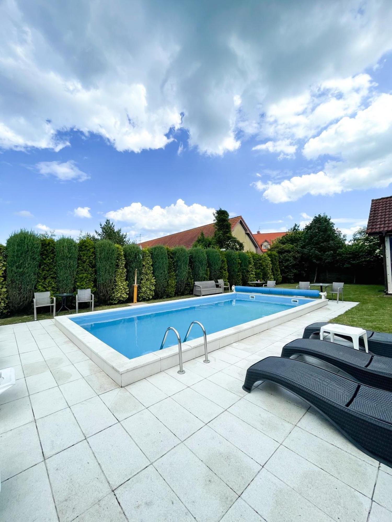 Riviera -Adults Only Villa เรวัล ภายนอก รูปภาพ