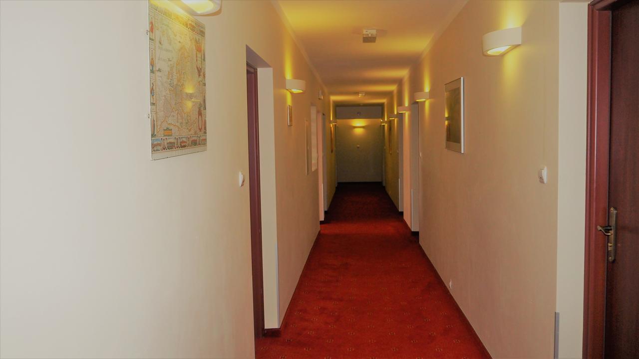 Riviera -Adults Only Villa เรวัล ภายนอก รูปภาพ